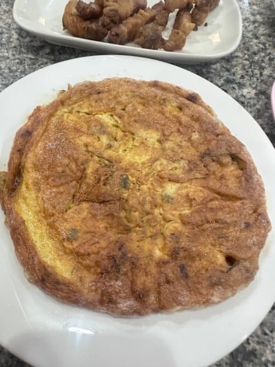 อาหาร หรือ เครื่องดื่ม