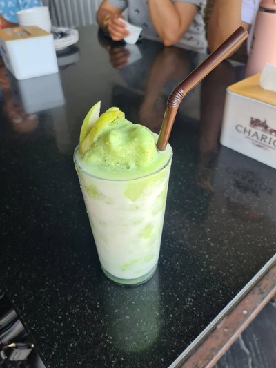 อาหาร หรือ เครื่องดื่ม