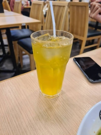 อาหาร หรือ เครื่องดื่ม