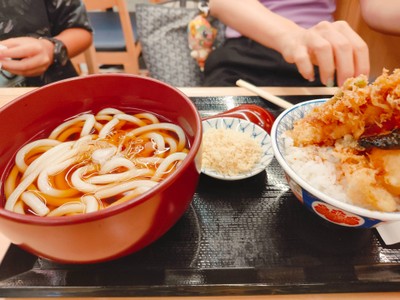 ข้าวหน้าเทมปุระ(มินิ)และอูด้งเย็น