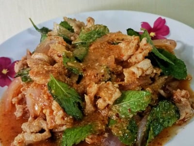 น้ำตกหมู