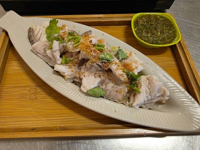 ลวกจิ้มปลาเก๋า