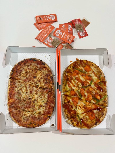 Buldak Curry Chicken ADD LINE Free Cheese pizz