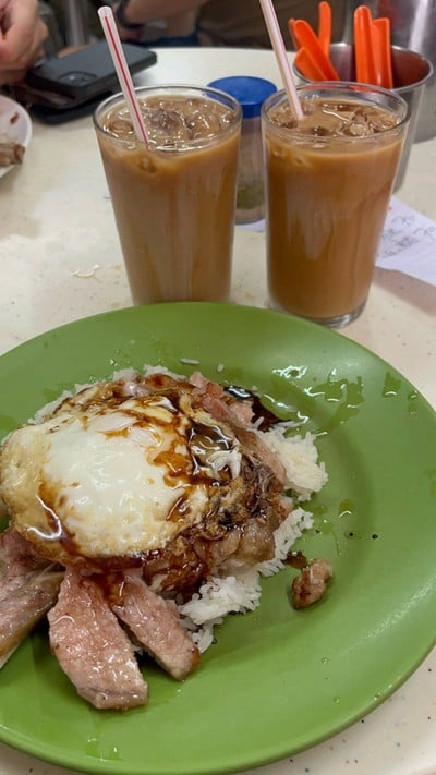 ข้าวหน้าหมูทอดพอร์คช็อพ