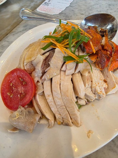 ไก่ครึ่งตัว