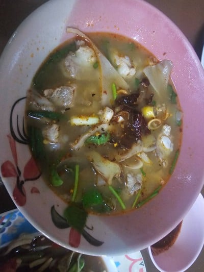 ต้มแซ่บกระดูกอ่อนหมู