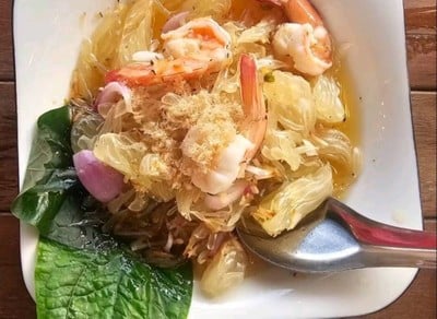 ยำส้มโอ