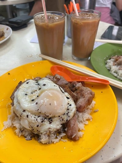 ข้าวหน้าหมูทอดพอร์คช็อพ