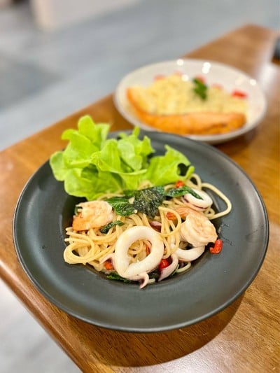 สปาเก็ตตี้ขี้เมาทะเล