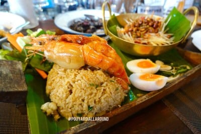 ข้าวผัดมันกุ้งเกยสวน