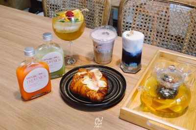 Fruitails, A tale of fruit in every sip คาเฟ่สไตล์สุขภาพ