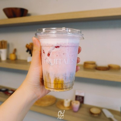 Fruitails, A tale of fruit in every sip คาเฟ่สไตล์สุขภาพ