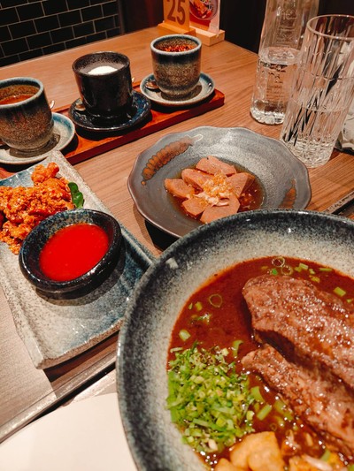 อาหาร หรือ เครื่องดื่ม