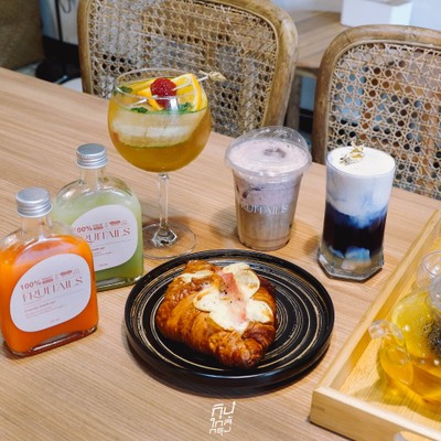 Fruitails, A tale of fruit in every sip คาเฟ่สไตล์สุขภาพ