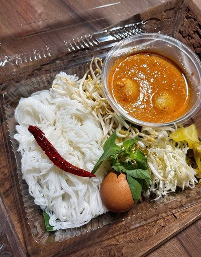 ขนมจีนน้ำยากะทิ