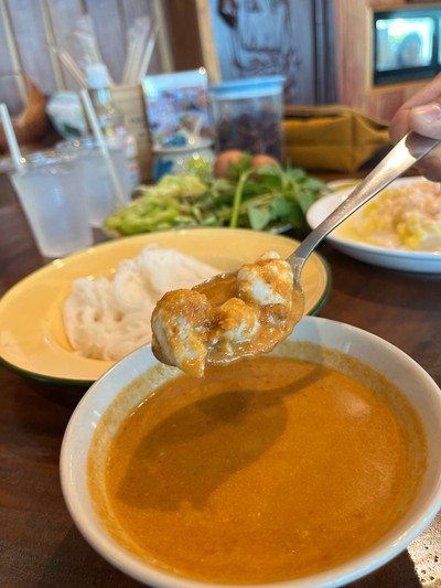 ขนมจีนน้ำยากะทิปูก้อน