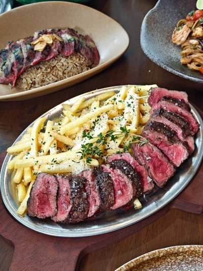 อาหาร หรือ เครื่องดื่ม