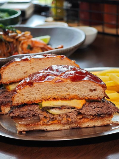 อาหาร หรือ เครื่องดื่ม