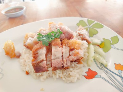 ข้าวมันหมูกรอบ