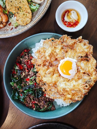 อาหาร หรือ เครื่องดื่ม