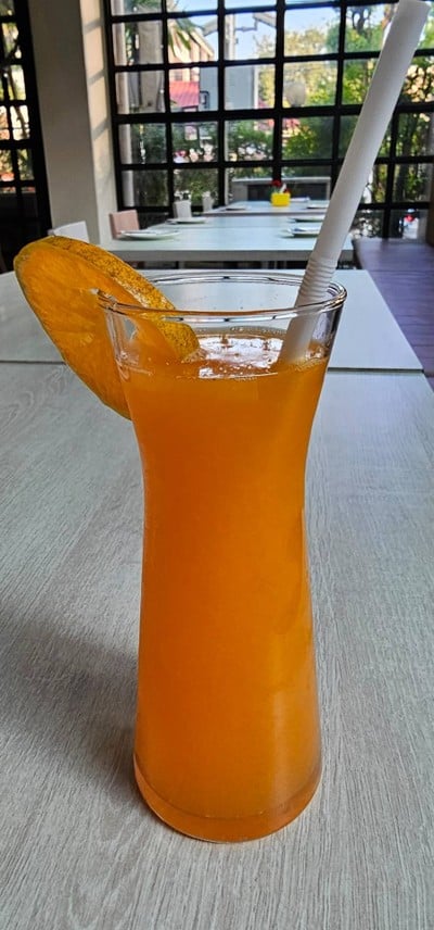 น้ำส้มคั้น