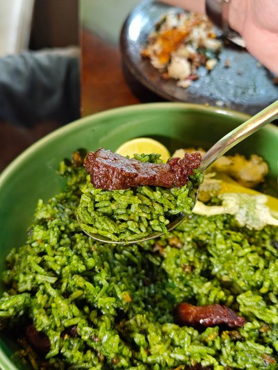 อาหาร หรือ เครื่องดื่ม