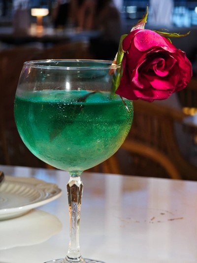 อาหาร หรือ เครื่องดื่ม