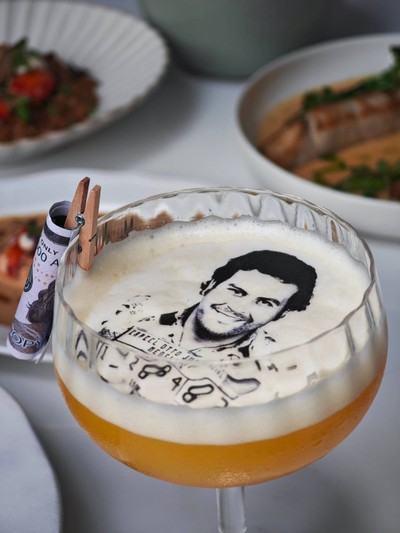 อาหาร หรือ เครื่องดื่ม