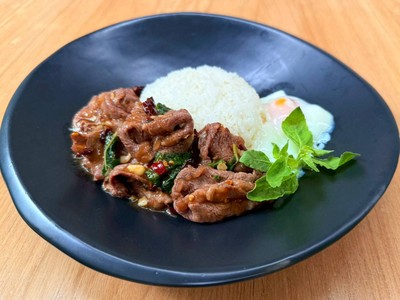 อาหาร หรือ เครื่องดื่ม