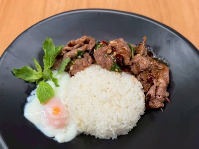 อาหาร หรือ เครื่องดื่ม