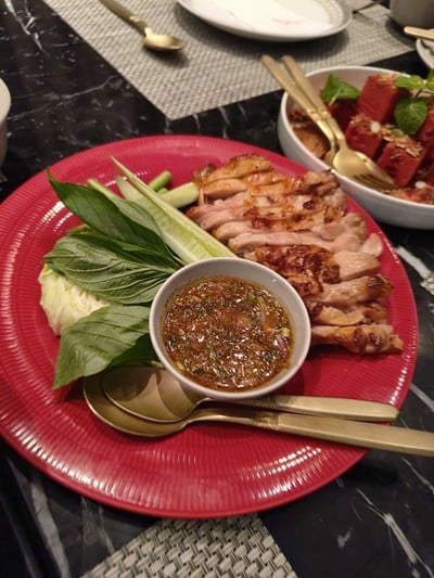 อาหาร หรือ เครื่องดื่ม