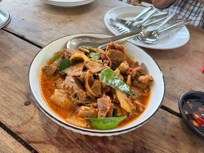 หมูป่าผัดฉ่า