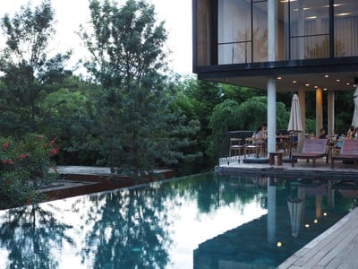 สระว่ายน้ำ/ชายหาด