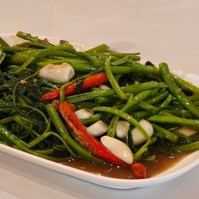 ผัดผักบุ้ง