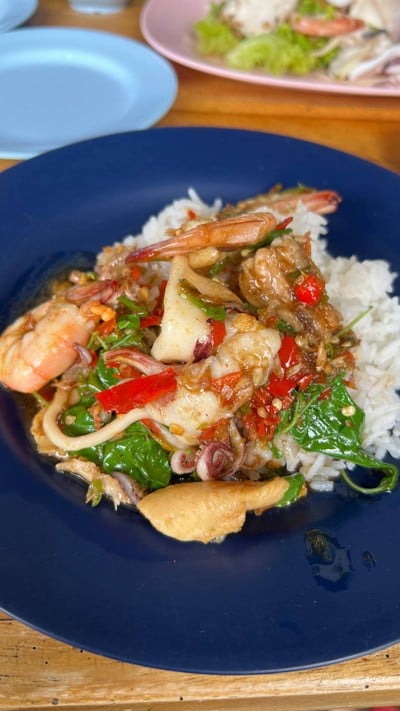 ข้าวกระเพราทะเล