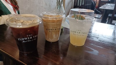 อาหาร หรือ เครื่องดื่ม