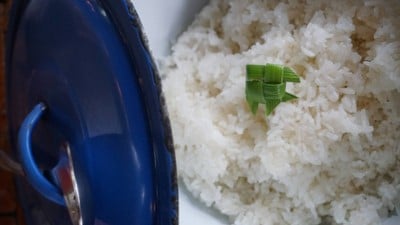 ข้าวผัดดอกเกลือ