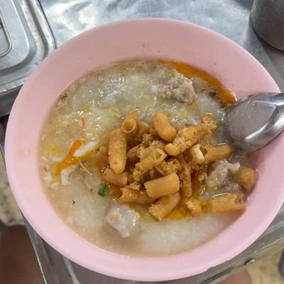 โจ๊กหมูล้วนใส่ไข่