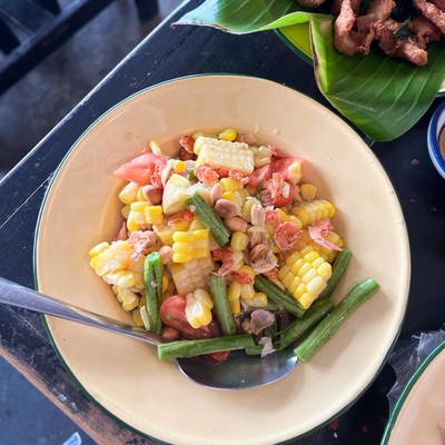 อาหาร หรือ เครื่องดื่ม