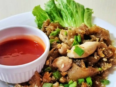 ก๋วยเตี๋ยวคั่วไก่ (ไม่ใช้เส้นใหญ่)