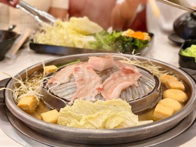 อาหาร หรือ เครื่องดื่ม