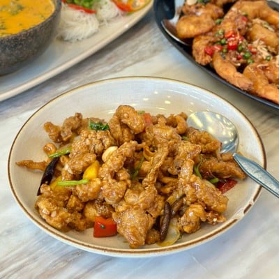 ไก่ผัดเม็ดมะม่วงหิมพานต์
