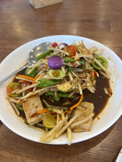ส้มตำปลาร้าหมูยอ