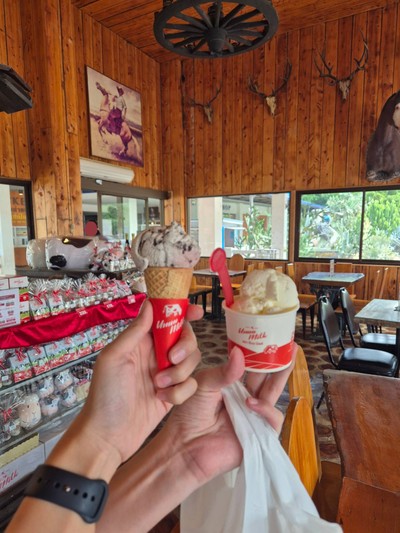 อาหาร หรือ เครื่องดื่ม