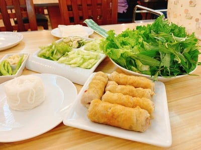 แหนมเนือง