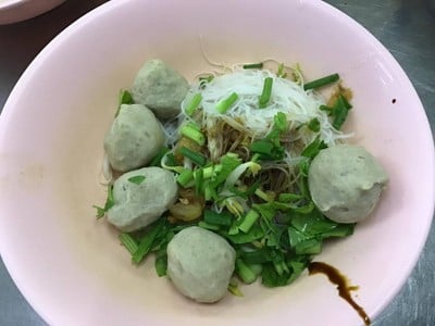 หมี่แห้งชิ้นล้วน