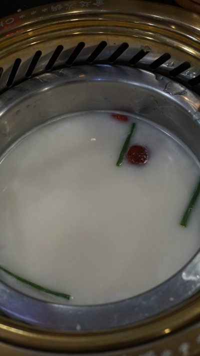 น้ำซุปกระดูกหมู