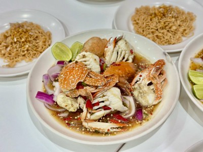 ยำปูม้า (สุก)