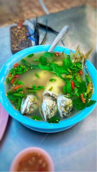 ปลาทูต้มบีบมะนาว