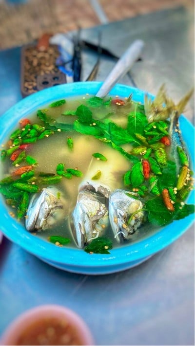 ปลาทูต้มบีบมะนาว